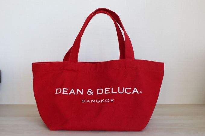 sv̐lCuhuDEAN & DELUCAṽg[gobO