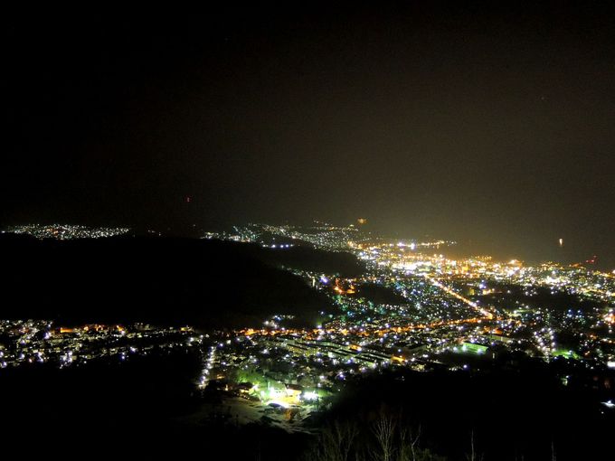 北海道三大夜景の天狗山で柔らかな光に包まれる小樽を感じて♪