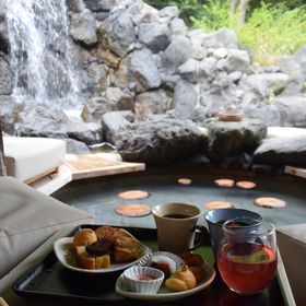 ��R�k�ő�����������B�D�y�u�S�̗� ��R�v�͐X�ї��������̖����X�|�b�g�̋L���T���l�C��