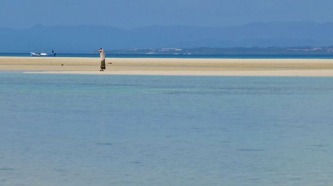 竹富島から歩いていける幻の島？白い砂浜・コンドイビーチ