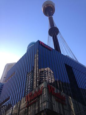 �V�h�j�[�̕��s�ғV���I�s�b�g�X�g���[�g���[���̂��������X�|�b�g5�I�̋L���T���l�C��