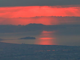 �O��̖���u�犄�R�v�Ő_�ސ�̗Y��ȏ����̏o��