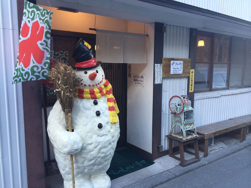 冬でも列ができるかき氷店「慈げん」熊谷で人気のケーキ型氷とは？