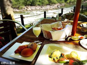 渓流朝食に渓流和室！「星野リゾート 奥入瀬渓流ホテル」で青森の自然と食を満喫