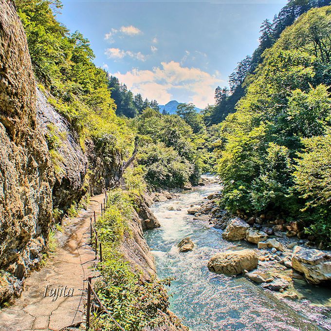 ５年ぶり再開 石川 親谷の湯 は日本屈指の絶景露天風呂 石川県 Lineトラベルjp 旅行ガイド