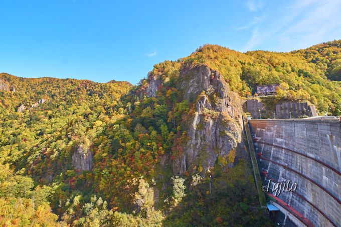 北海道 豊平峡の紅葉ベスト５ 電気バスや徒歩でダム湖の紅葉狩り 北海道 Lineトラベルjp 旅行ガイド