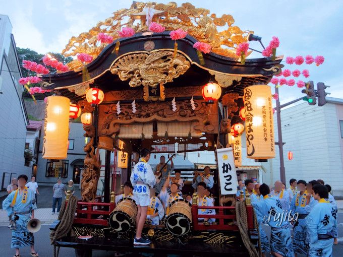 秋田 花輪ばやしは初心者でも楽しめる アクセスも容易な夏祭り 秋田県 トラベルjp 旅行ガイド