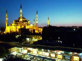 �󂩂�u���[���X�N�I�C�X�^���u�[���u�u���[�n�E�X�z�e���v�̓i���o�[�P�ό������̂������΂̋L���T���l�C��