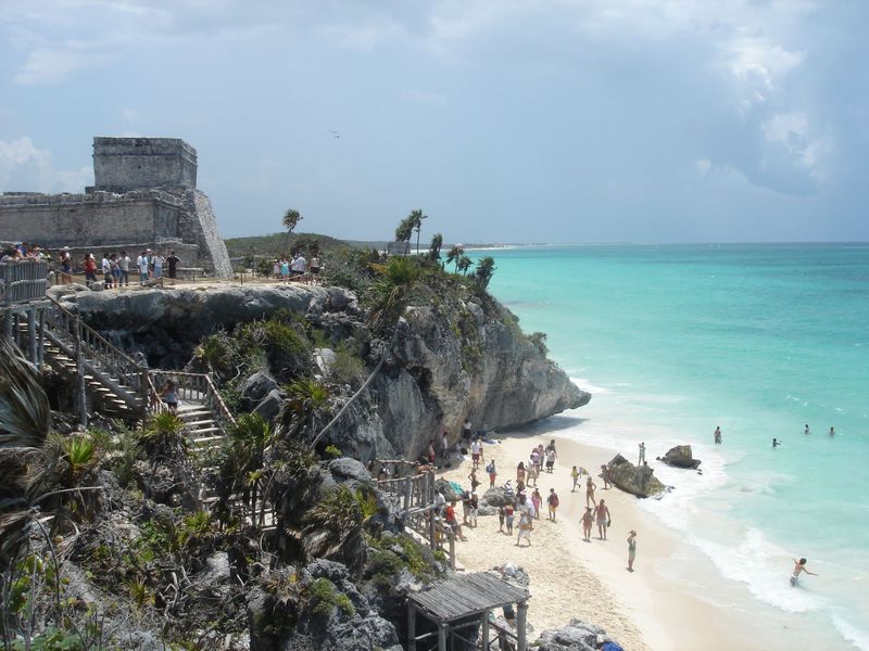 写真 カリブ海で遺跡ビーチを体験 カンクンからスグ行けるマヤ遺跡 トゥルム遺跡 トラベルjp 旅行ガイド