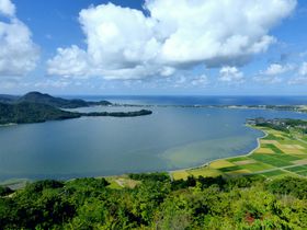 ���s�̊C��]�ލō��̐�i�I���O��u���ԂƎR�W�]��v�̋L���T���l�C��