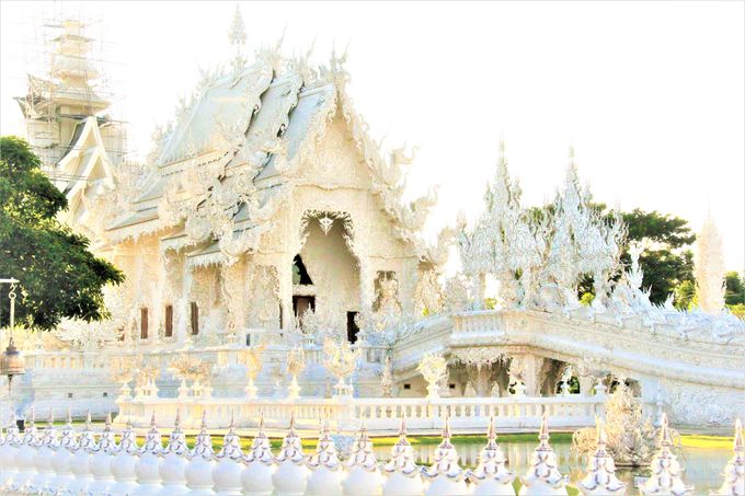 チェンマイからホワイトテンプル「ワットロンクン(Wat Rong Khun)」への行き方