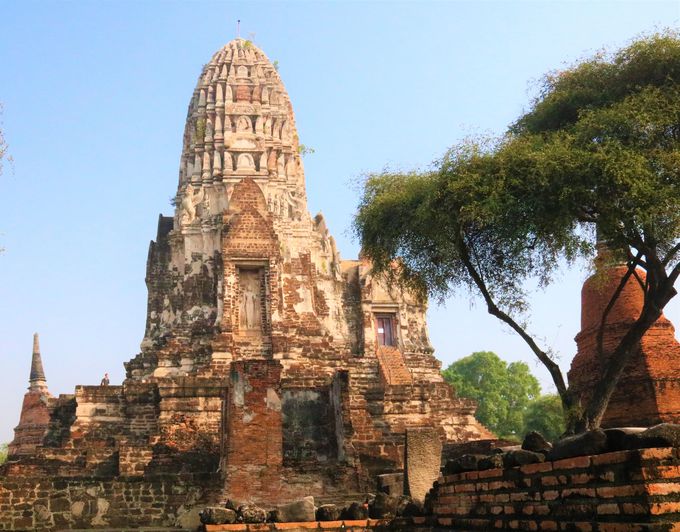 買い保障できる 古瓦 世界遺産 アユタヤ王朝 寺院 タイ 軒瓦 発掘