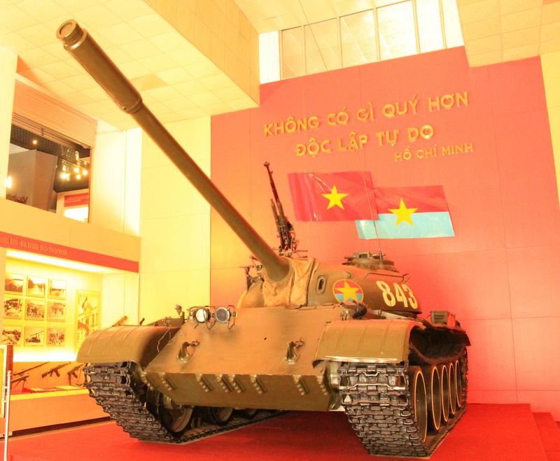 ベトナム戦争を終結させた戦車も展示