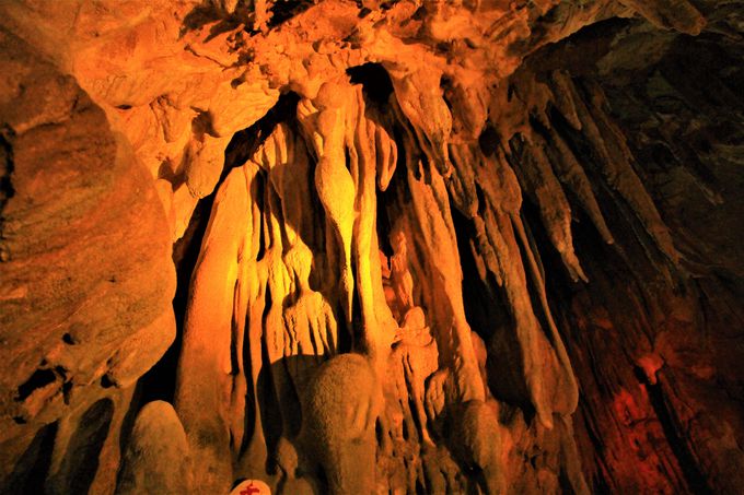 神秘的な洞窟探検！奈良県天川村の「五代松鍾乳洞」は意外と広い