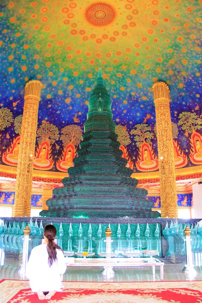 バンコクのインスタ寺院 ワット パークナムの行き方 観光のポイント タイ Lineトラベルjp 旅行ガイド