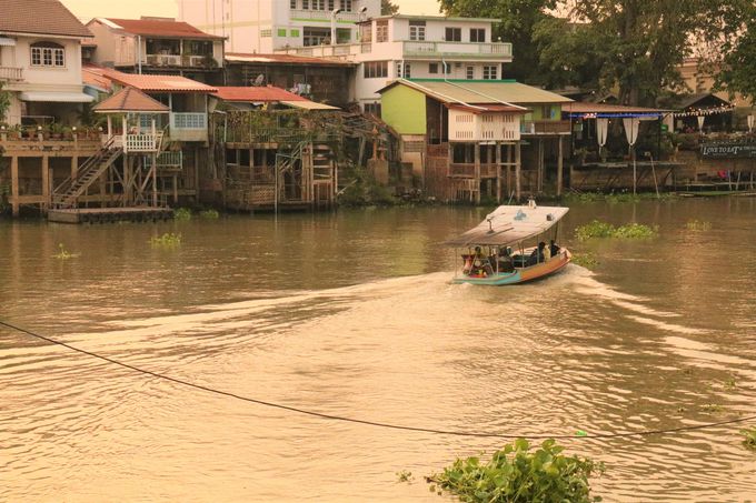 �A���^���ό��̔���������I���b�g�E�`���C���^�i���[�����