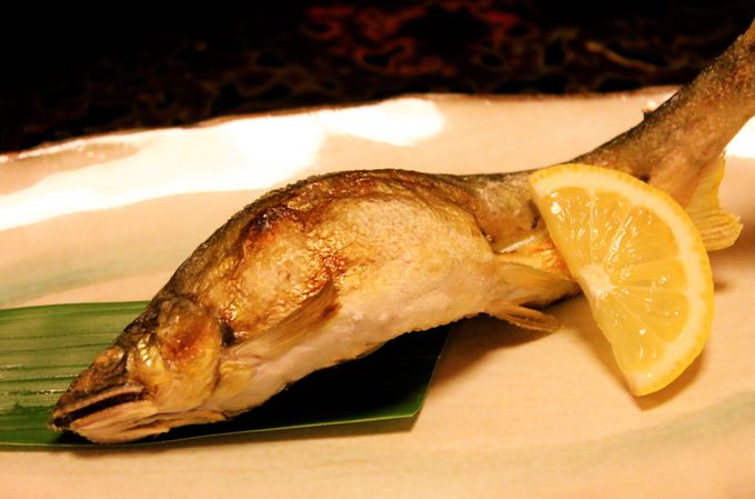 天川ブルーの宝石！川魚料理