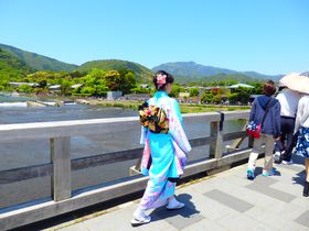 嵐山・法輪寺十三まいりは、渡月橋を振り返らずに渡り終えよ！