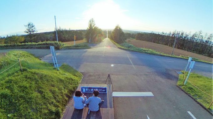 この道を行けば 天に昇るのか 知床斜里 天に続く道 北海道 トラベルjp 旅行ガイド