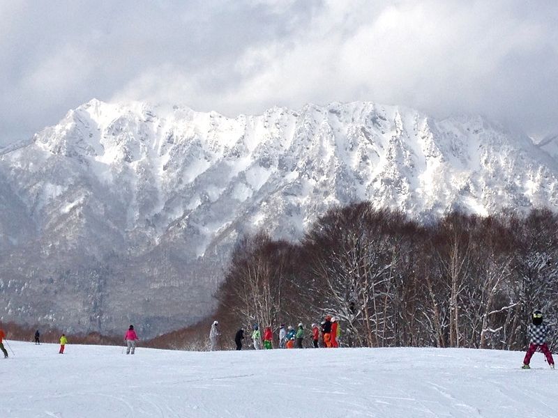 雪質最高＆戸隠連峰の絶景が大迫力！「戸隠スキー場」の魅力