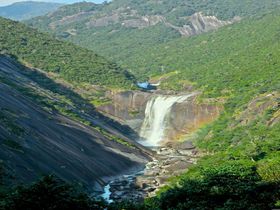 世界遺産「屋久島」で聖なる滝巡り！オススメの滝５選