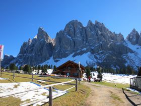 �C�^���A���E��Y�E�h���~�e�u�K�C�X���[�A�����v�̐�i�I�̋L���T���l�C��