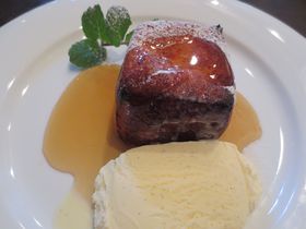 ���ʌ���I�����R�t�����`�g�[�X�g�𖡂킦��J�t�F�u�ے��b�v�̋L���T���l�C��