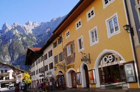 �Q�[�e���g�������G�{�h�Ɛ�^�I�h�C�c�u�~�b�e�����@���g�v�̓o�C�G������ʂ̒��̋L���T���l�C��