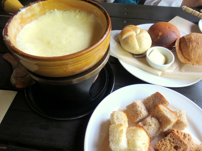 ヨーロッパ本場の味と、那須高原の味が集結！チーズフォンデュがたまらない！