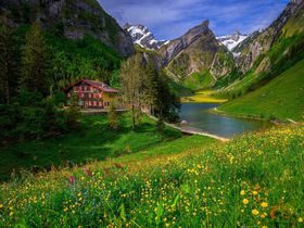 まるで天国！スイス絶景の湖畔に泊まる！「ベルグガストハウス・ゼーアルプゼー」