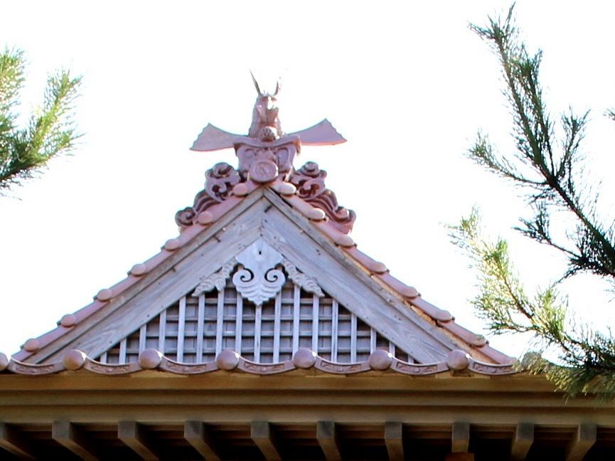 ��ʁE�{�����̏�Ɍ��u�ߔ��{�_�Ёv