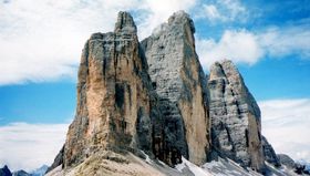 ���ق̐�i�I�ɁE���E��Y�h���~�e�u�g���E�`�[���v�̋L���T���l�C��