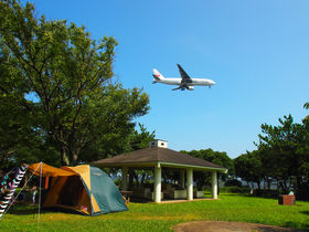 迫力の飛行機＆子連れキャンプ満喫！東京「城南島海浜公園」