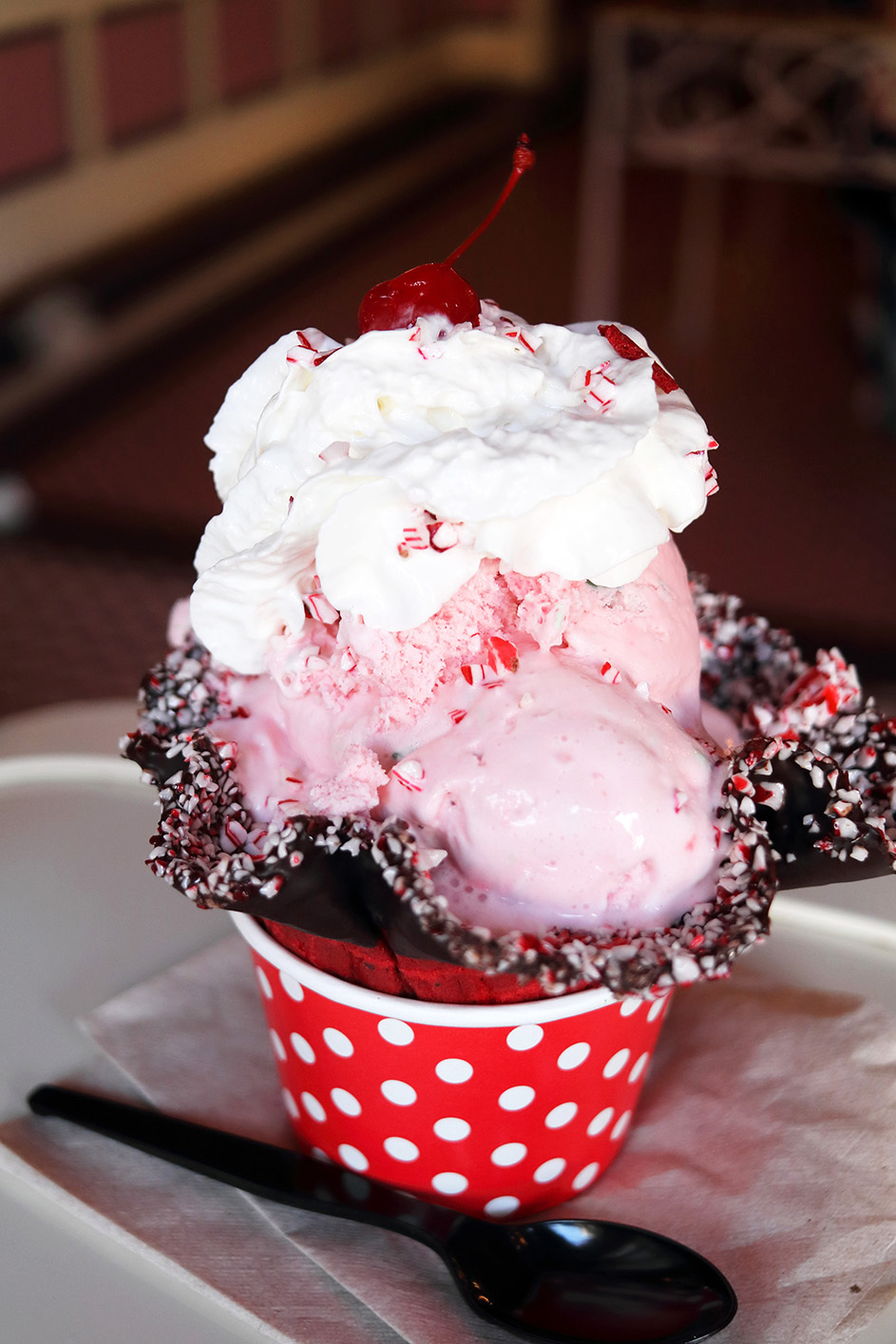 カリフォルニア ディズニーランド リゾートでクリスマス限定グッズをゲット アメリカ Lineトラベルjp 旅行ガイド