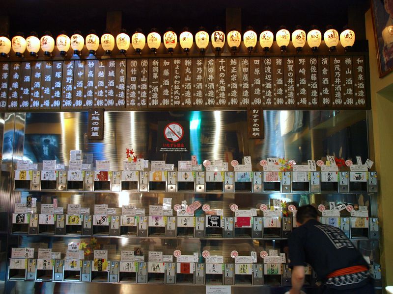米どころは酒どころ。新潟県・越後湯沢の駅ナカは日本酒祭り！