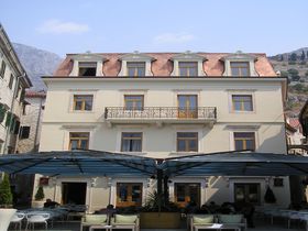 世界遺産コトルのホテル・ヴァルダー！モンテネグロの美しい港町で快適な滞在を！