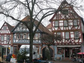 川沿いの木組みの素敵な町・ドイツ「ゼーリゲンシュタット」