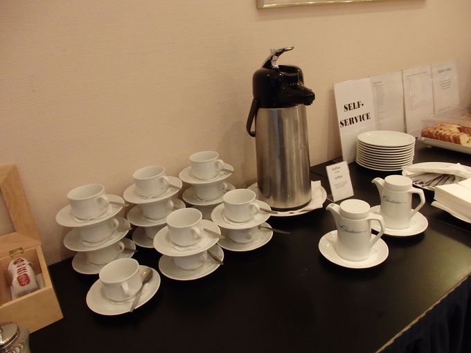 Iq̃~jo[r[̃hNƃP[L͖