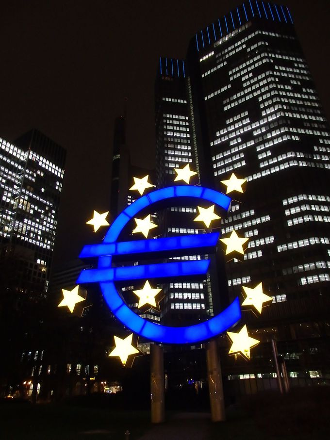 oς̒SntNtg̊ό́EEE