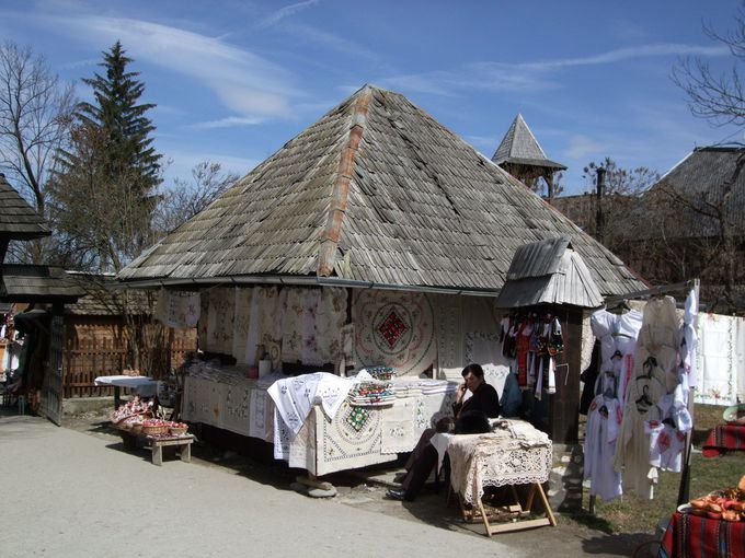 敷地内の野外村落博物館