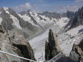 Vj[OEeW]ցIAWFeBG[X͂ƎR݂̐iƂ߂̋LTlC