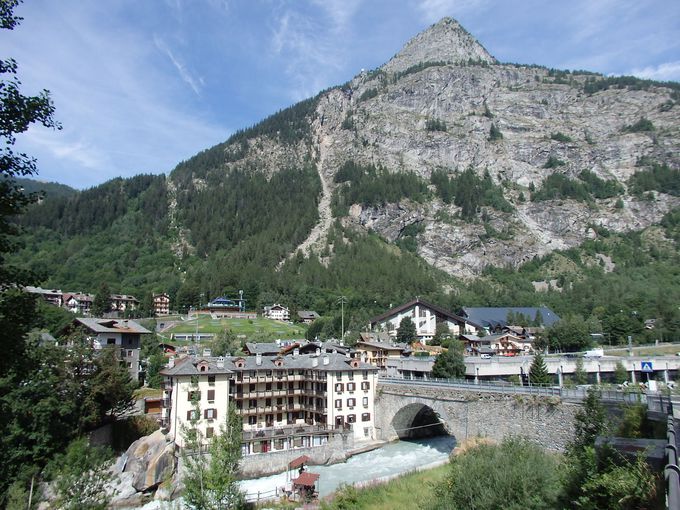 �R�x���]�[�g�n�u�N�[���}�C���[���v�̒�