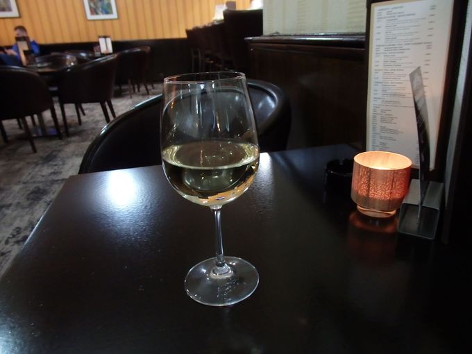 �E�F���J���h�����N�̓o�[����