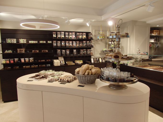 ���y�Y���T�����y������