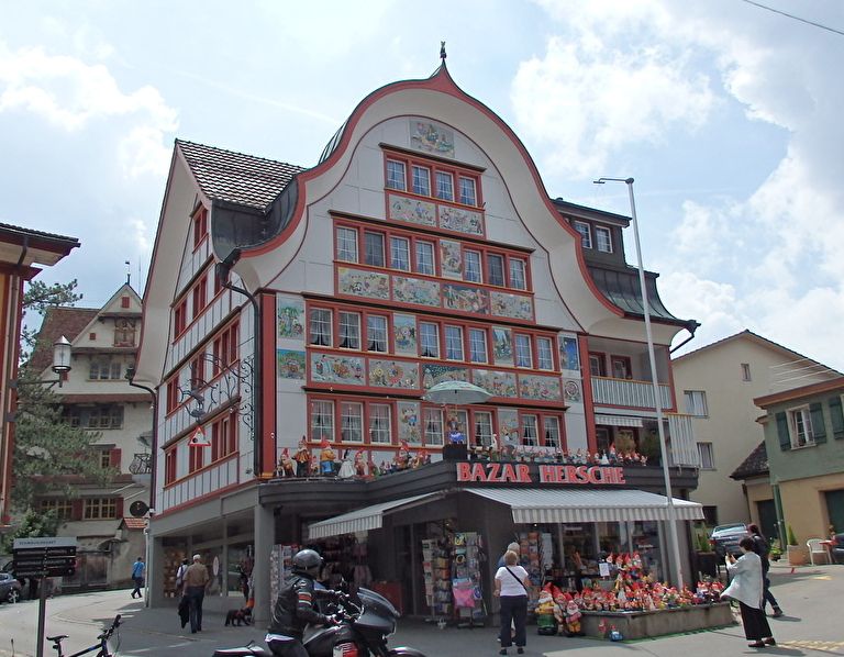 ���j�[�N�Ȑ؍ȉ����ƕǊG�����ɓB�t���I