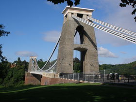 �p�����\����Â�����̍`���u�u���X�g���v�������ߊό��X�|�b�g�̋L���T���l�C��