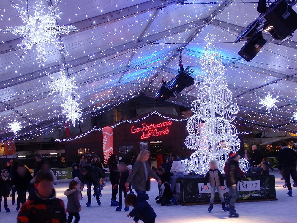 グルメ屋台が大人気 ベルギー リエージュ のクリスマスマーケット ベルギー トラベルjp 旅行ガイド