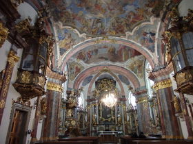 ボヘミアで最古＆見事な美しさの教会！プラハ「ロレッタ教会」
