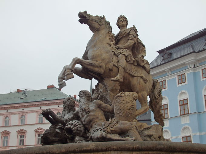 ���s�X�ɓ_�݂��镬��