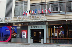 �`�F�R�r�[���̐��n�v���[�j���u�z�e���E�Z���g�����v�ŏh���̋L���T���l�C��